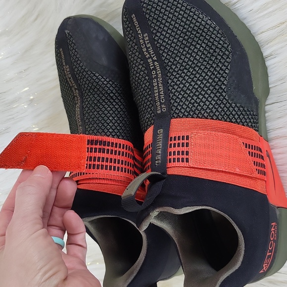 Nike Metcon Sport Sneakers - Picture 8 of 9